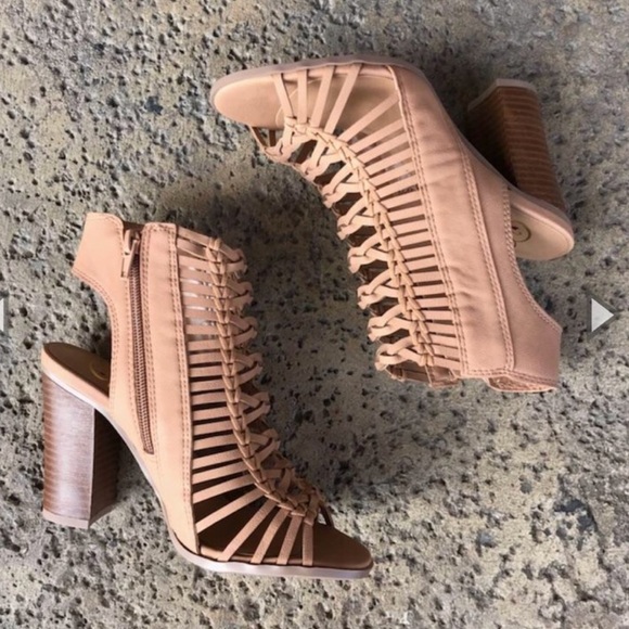 Dark Sand chunky heel woven sandal - Picture 8 of 8